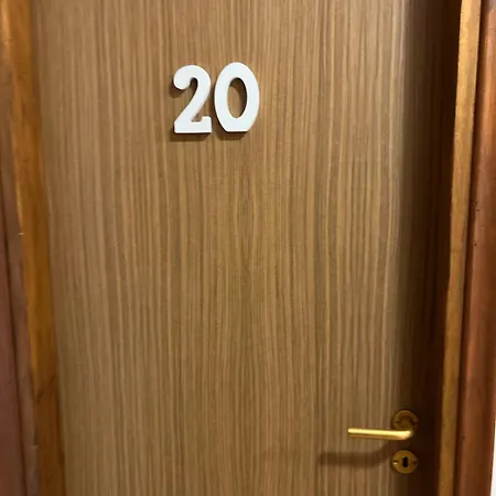 Venice Arian 01 מסטרה