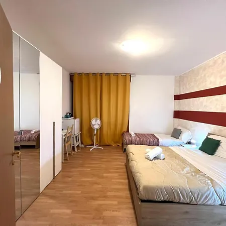 Venice Arian 01 בית הארחה *